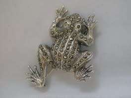 Silver and Marcasite big ` FROG ` Brooch